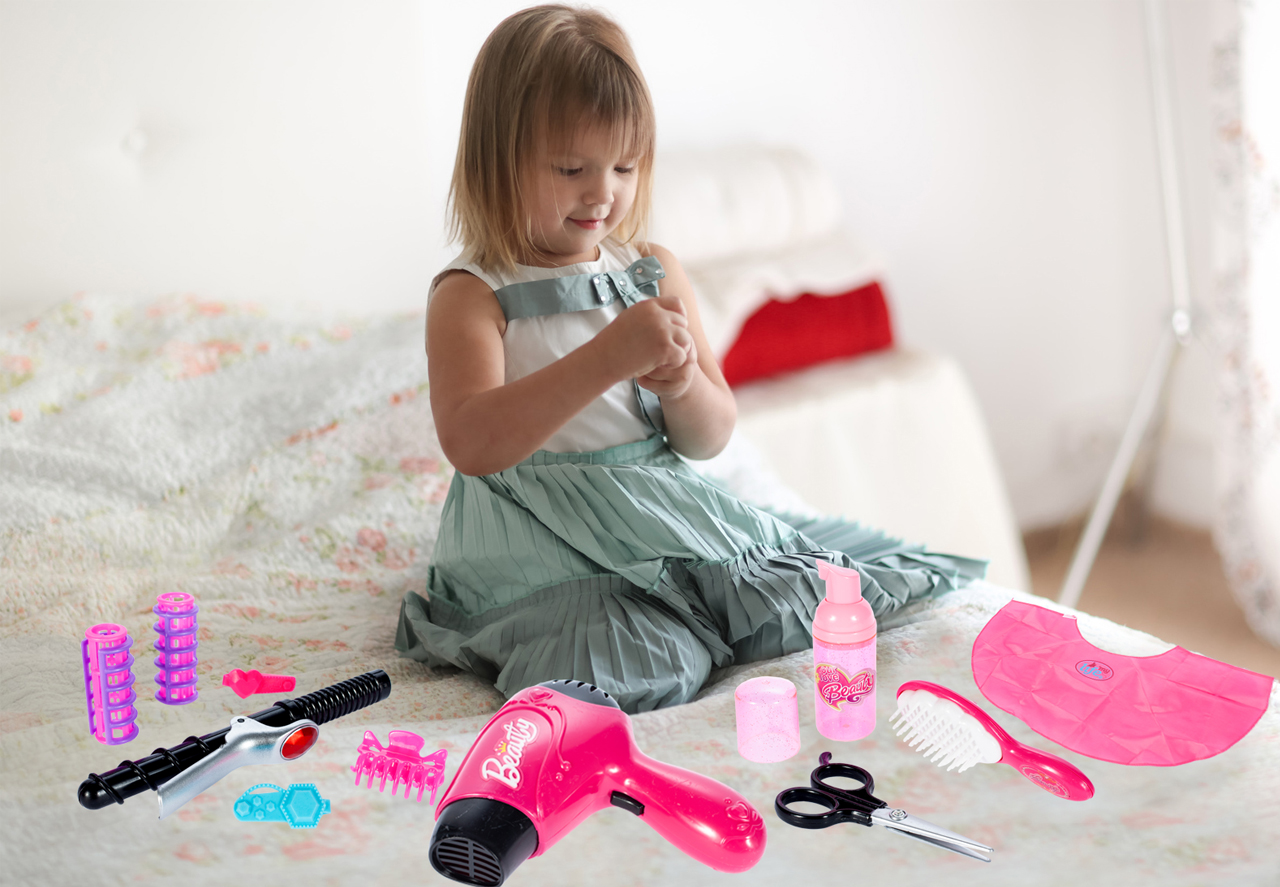 Zestaw Fryzjerski Dla Dzieci Z Torebką I Suszarką