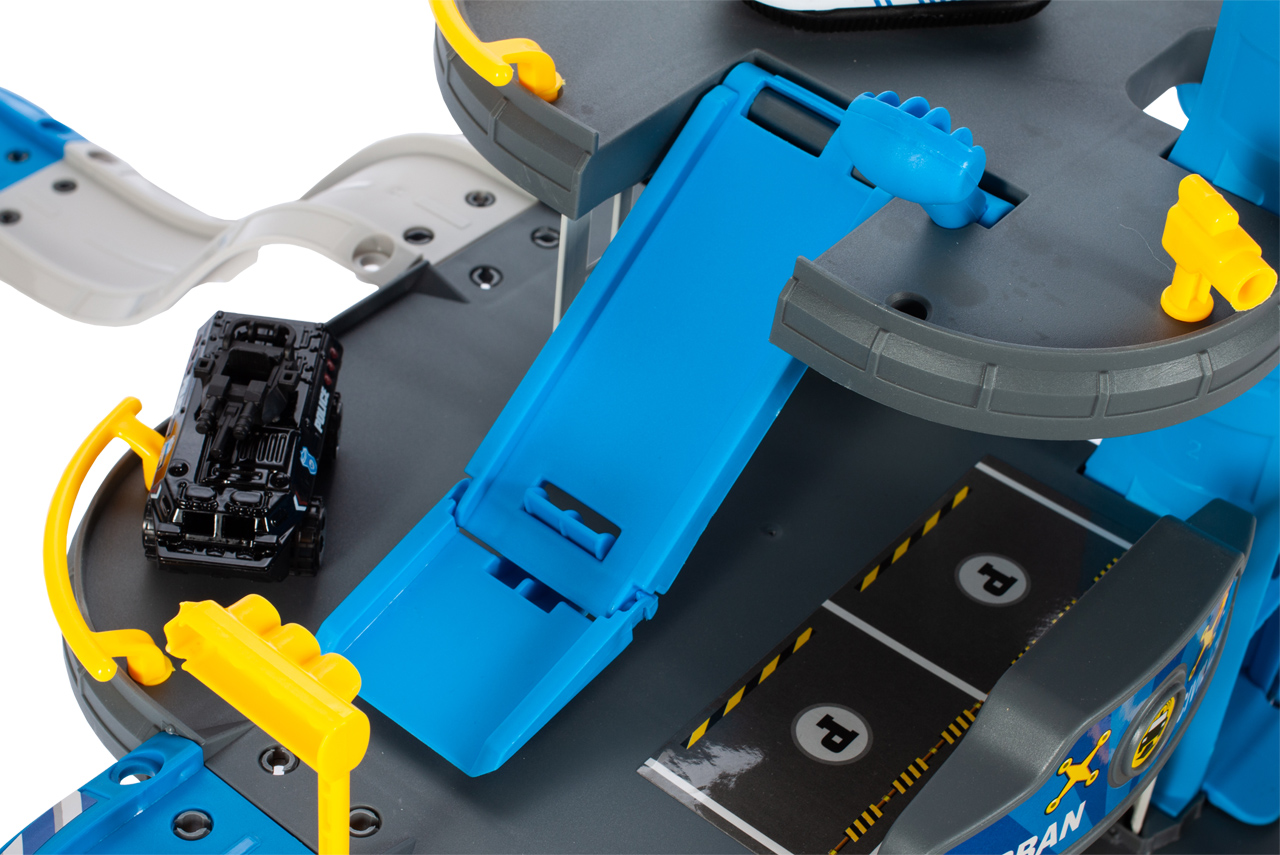 Parking Policyjny z Helikopterem