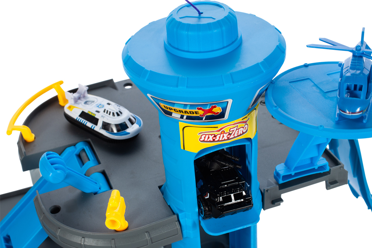 Parking Policyjny z Helikopterem