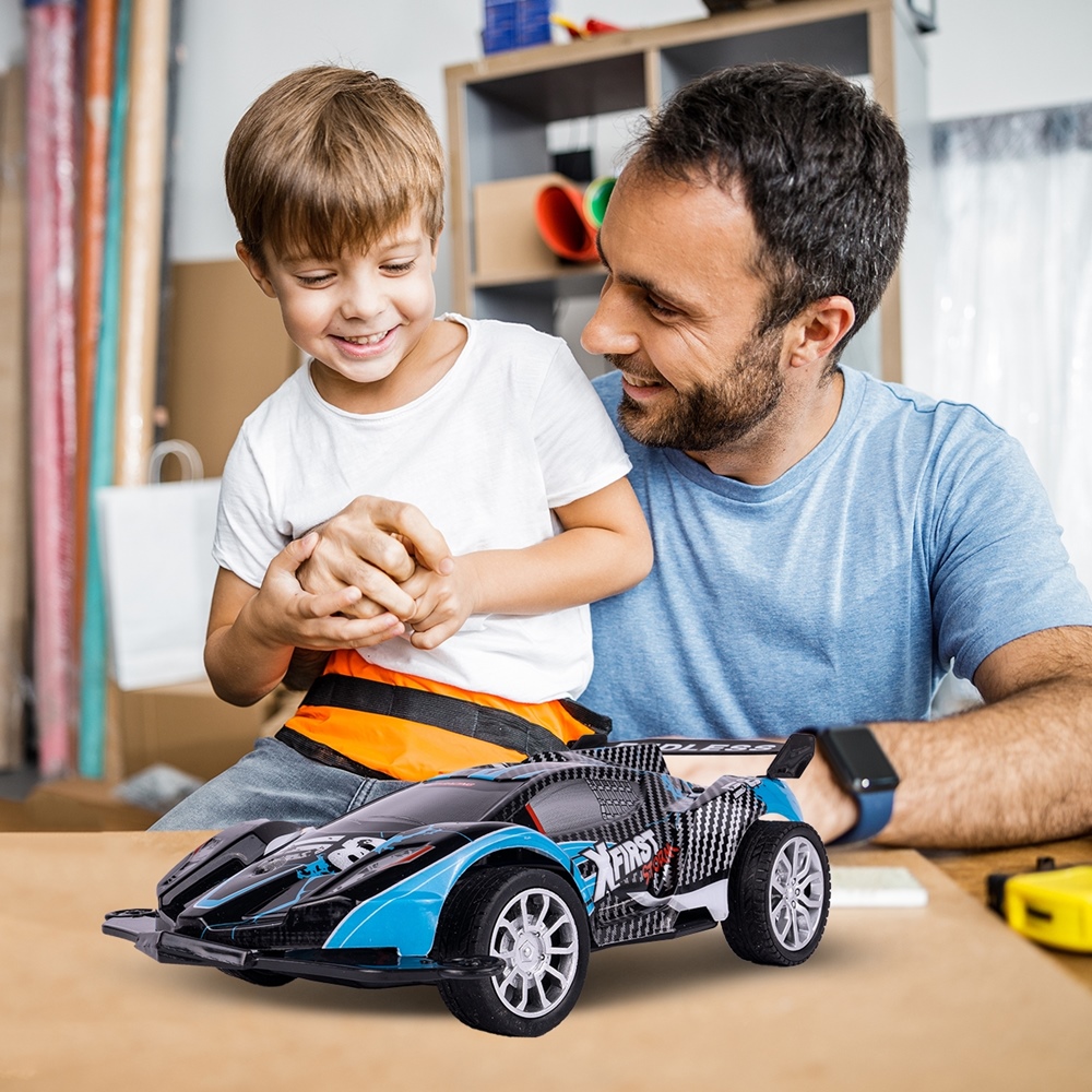 Samochód Wyścigowy RC Kaskader Auto 1:16 Ładowarka