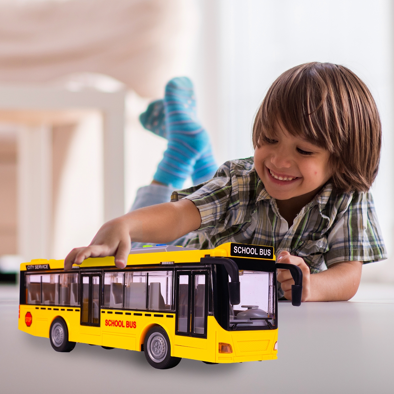 Kup Autobus z Napędem Dźwięki Światła Otwierane Drzwi na arena.pl i ...